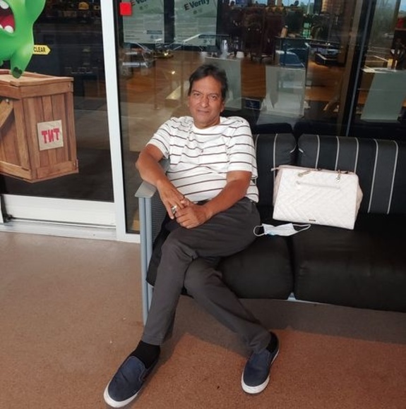 Meet your Posher, Naveen - Picture 1 of 1